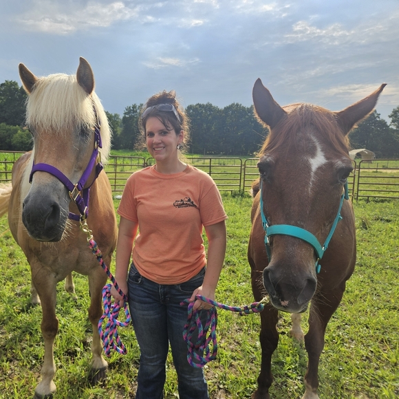 Meet your Posher, Ashley - Picture 1 of 1